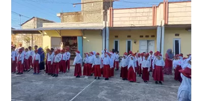 Kegiatan Upacara Bendera